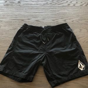 volcom black men’s shorts